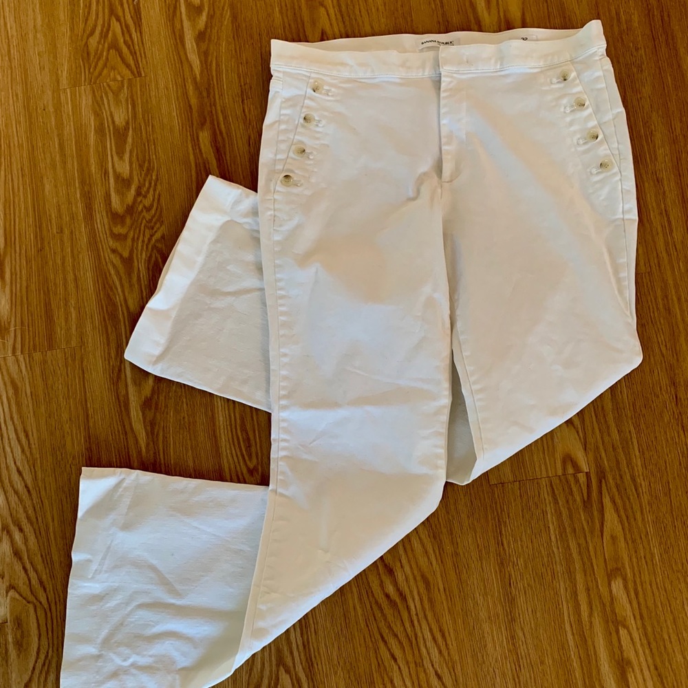 Banana Republic White Sailor Jeans—Missing a Hook